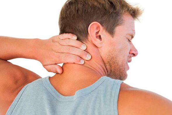 dor no pescoço devido à osteocondrose